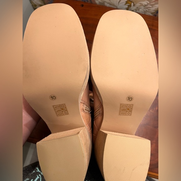 NWOT Jeffrey Campbell Dotti Leather Lace-Up Boot - Picture 6 of 11